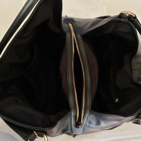 Coach purse - Picture 3 of 4